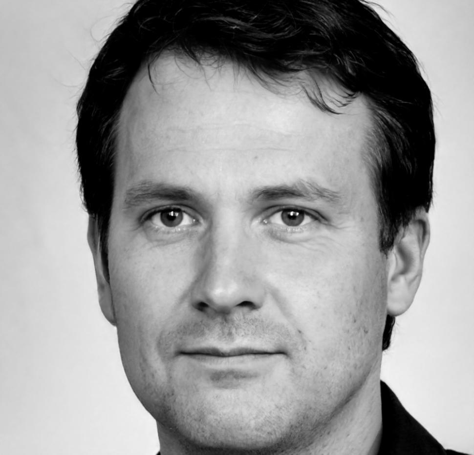 Instructor especializado en auditoría financiera